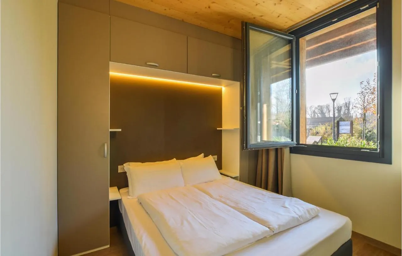 Amazing Apartment In Valeggio Sul Mincio Italy