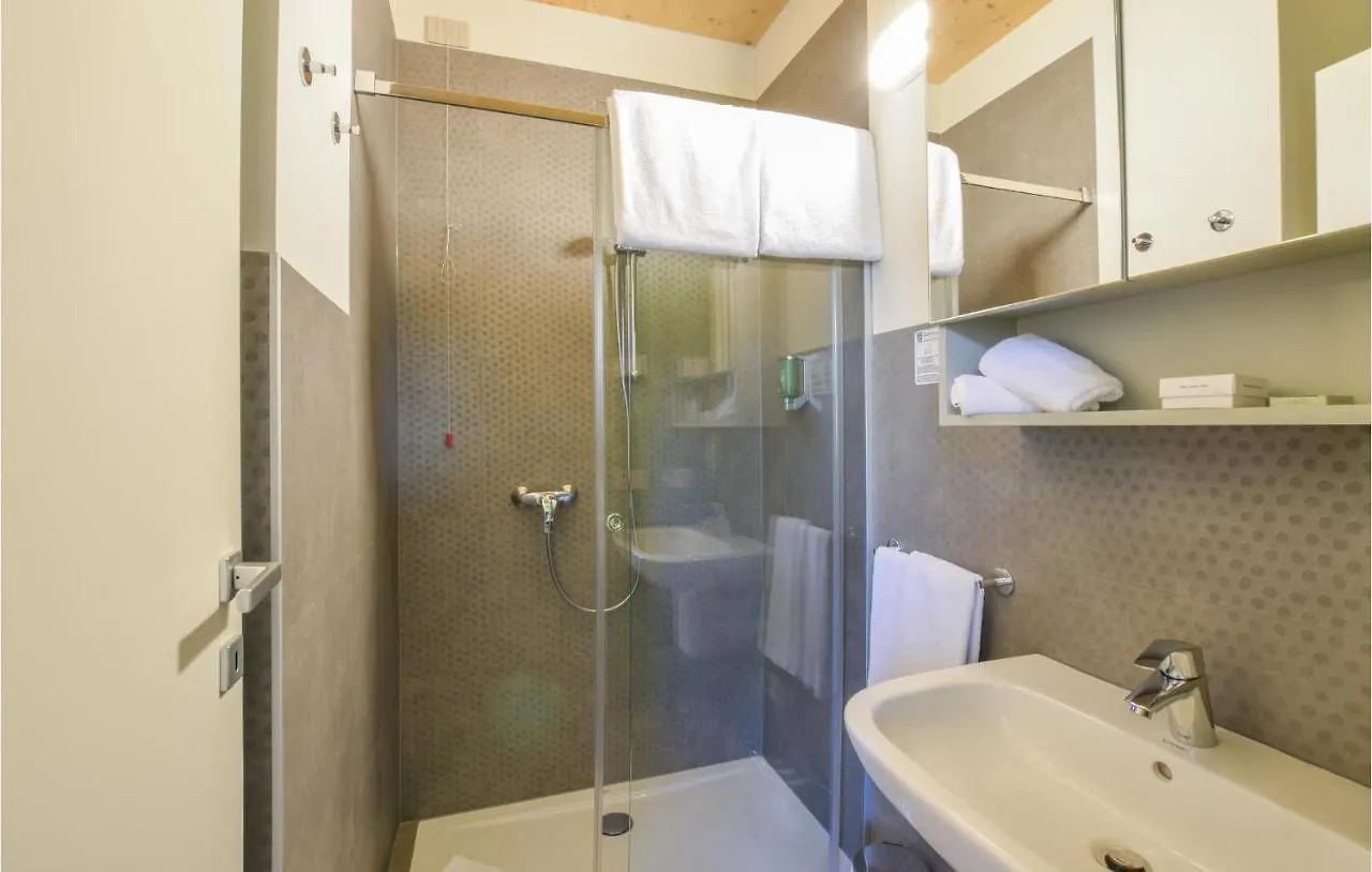 Amazing Apartment In Valeggio Sul Mincio Italy
